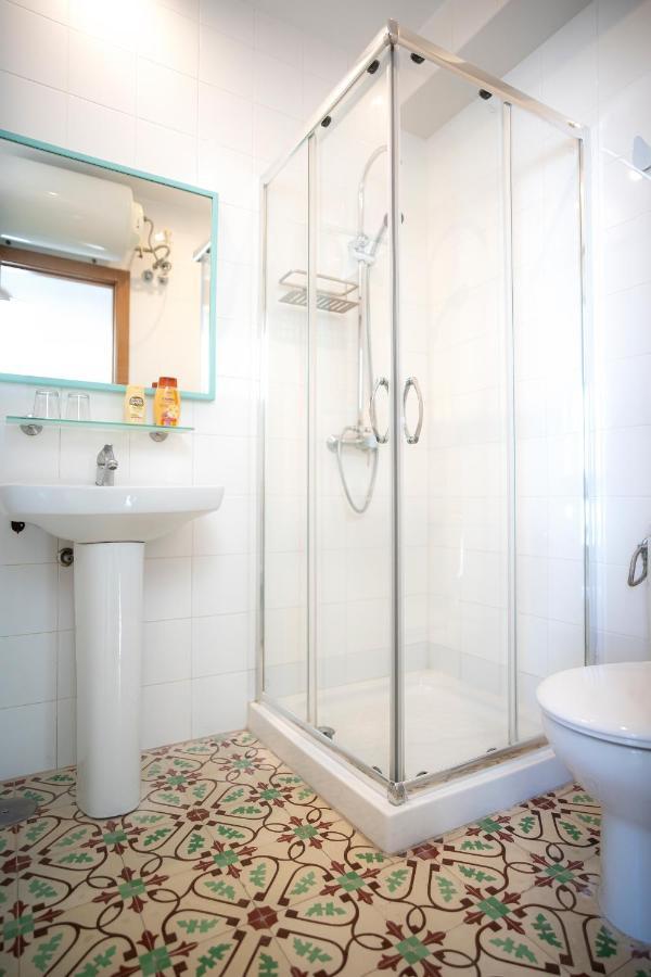 Hostal Trafalgar Barbate Exterior foto